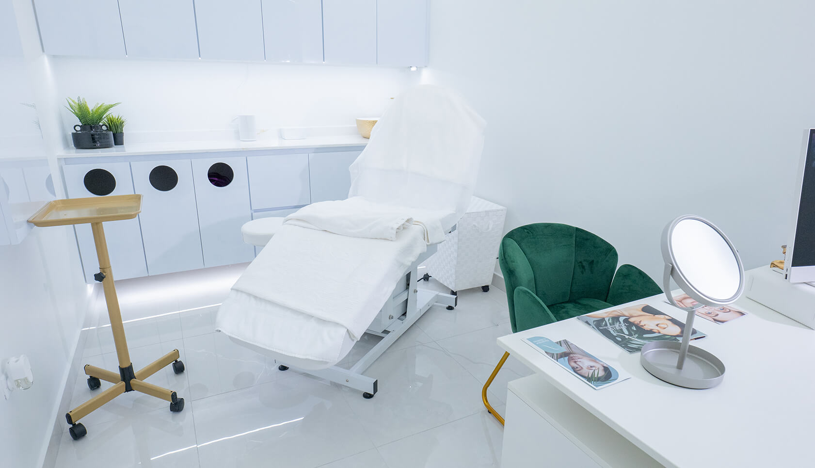 Alora Aesthetic Clinic - Enero 202315